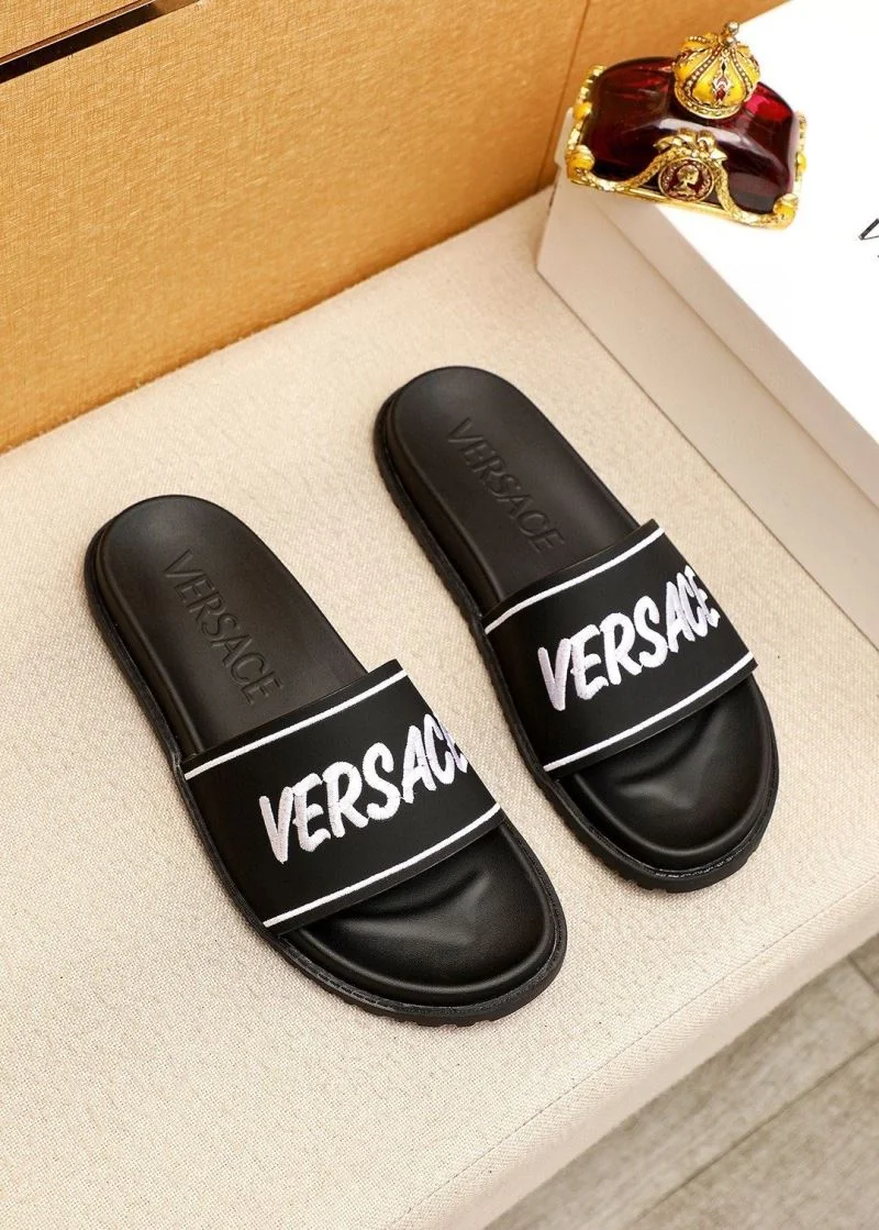 Versace Slippers Seasonal 37452