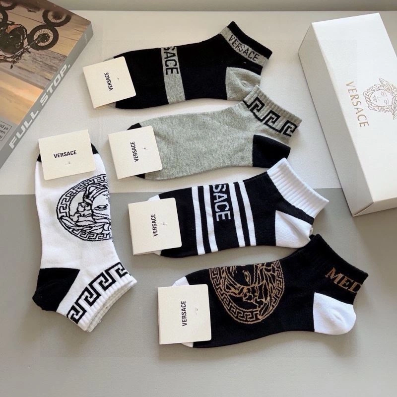 Versace Socks Fashionable 273153