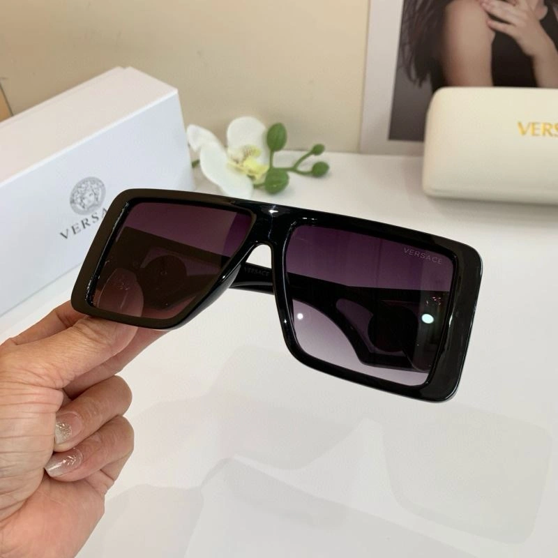Practical Versace Sunglasses 282526