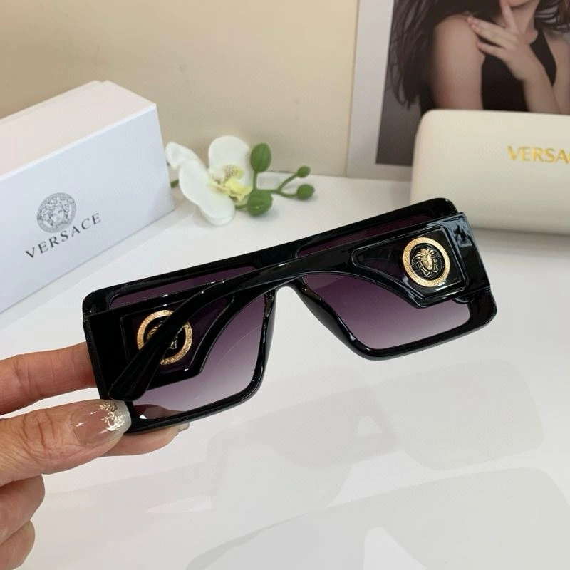 Practical Versace Sunglasses 282526