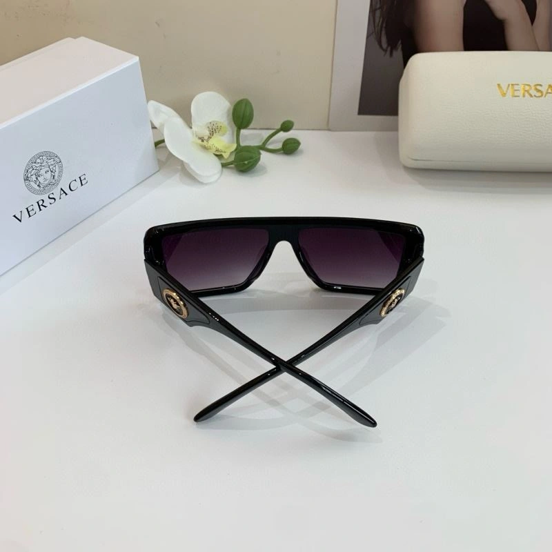 Practical Versace Sunglasses 282526