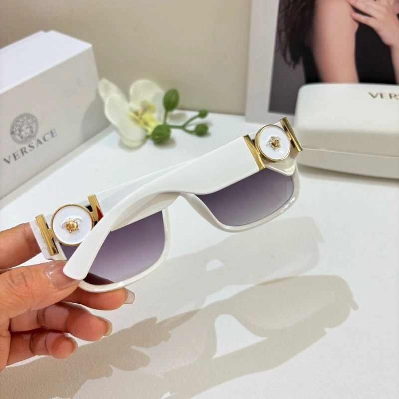 Durable Versace Sunglasses 282537