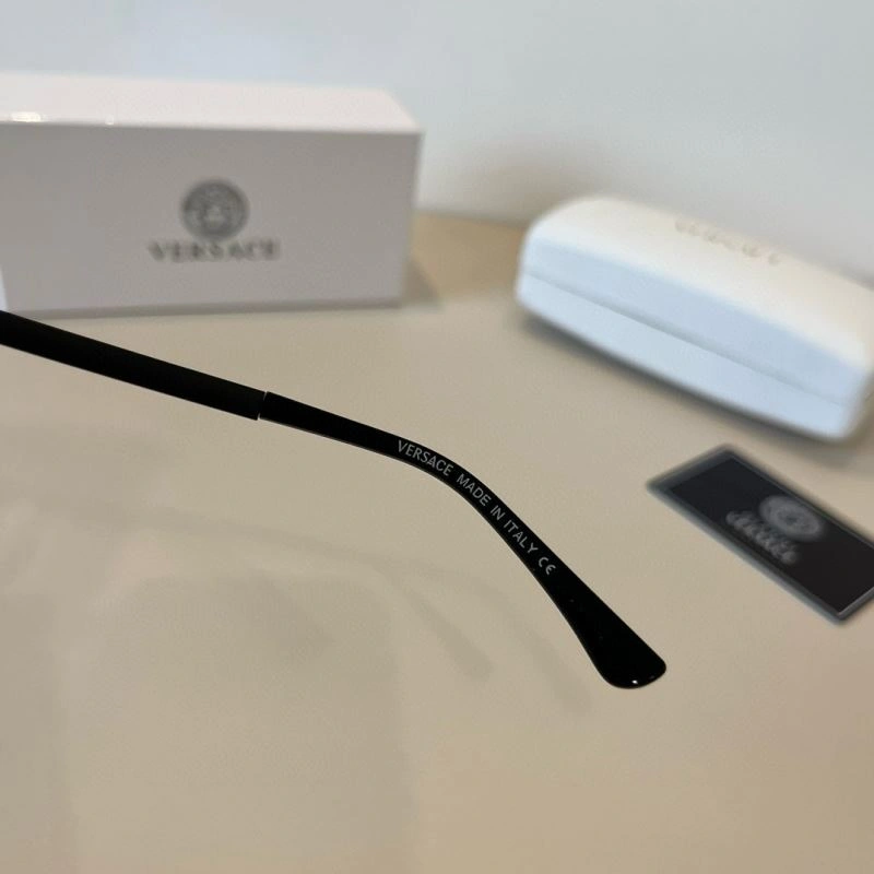 Vibrant Versace Sunglasses 282545