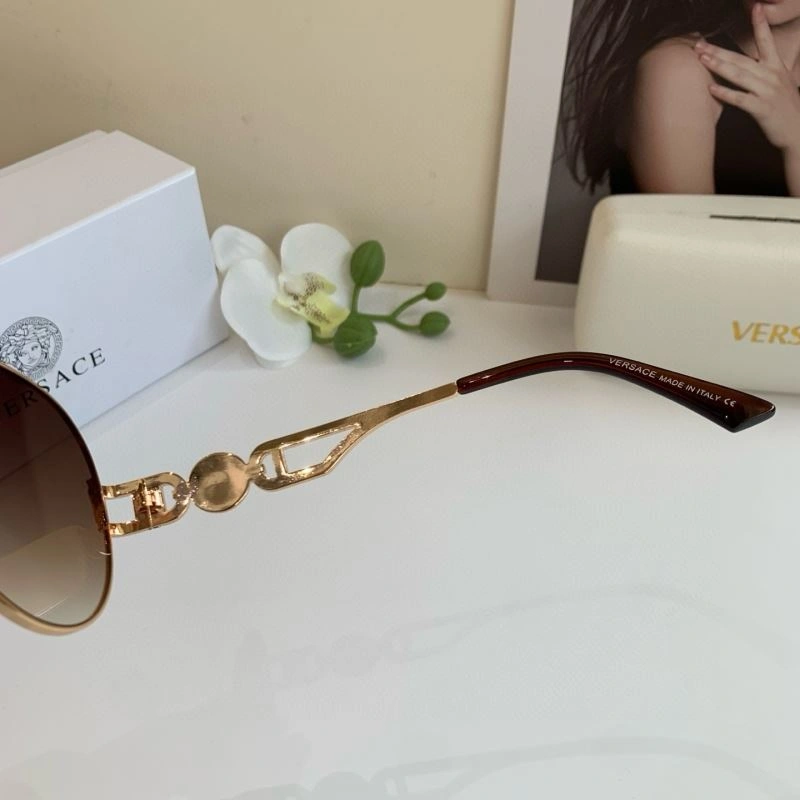 Versace Sunglasses FashionForward 282516