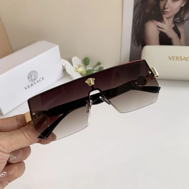 Comfortable Versace Sunglasses 282496