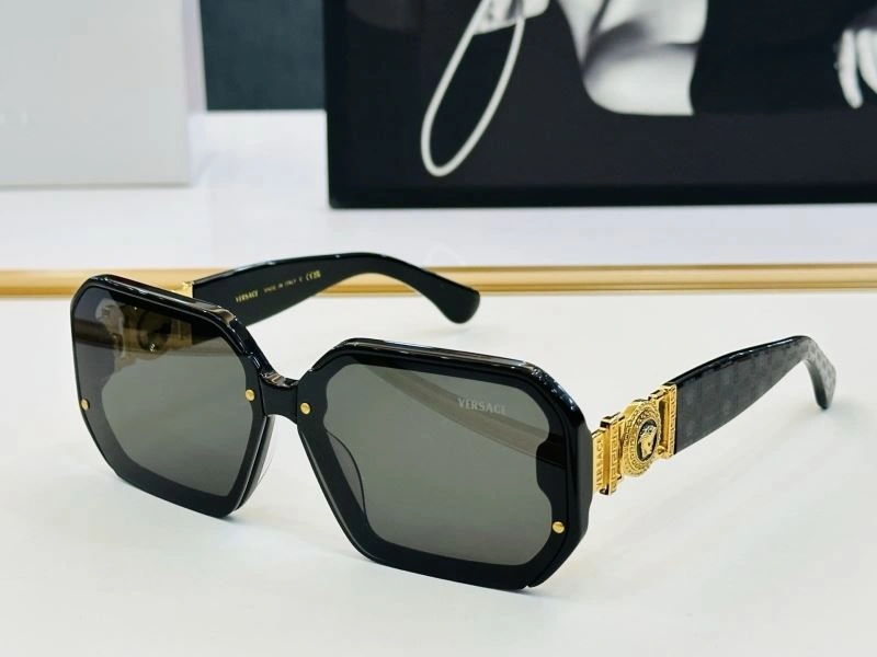 Versace Sunglasses Sophisticated 282506