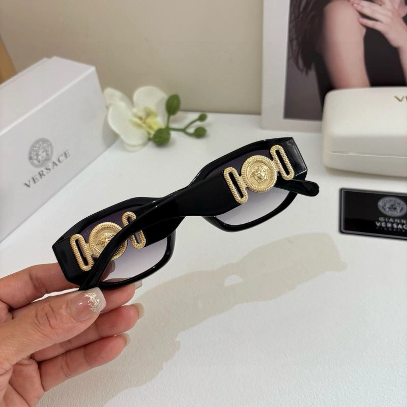 Versace Sunglasses ModernLook 282488