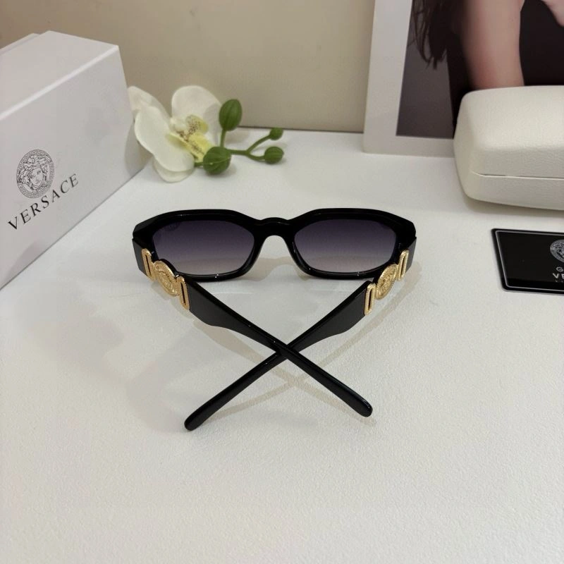 Versace Sunglasses ModernLook 282488