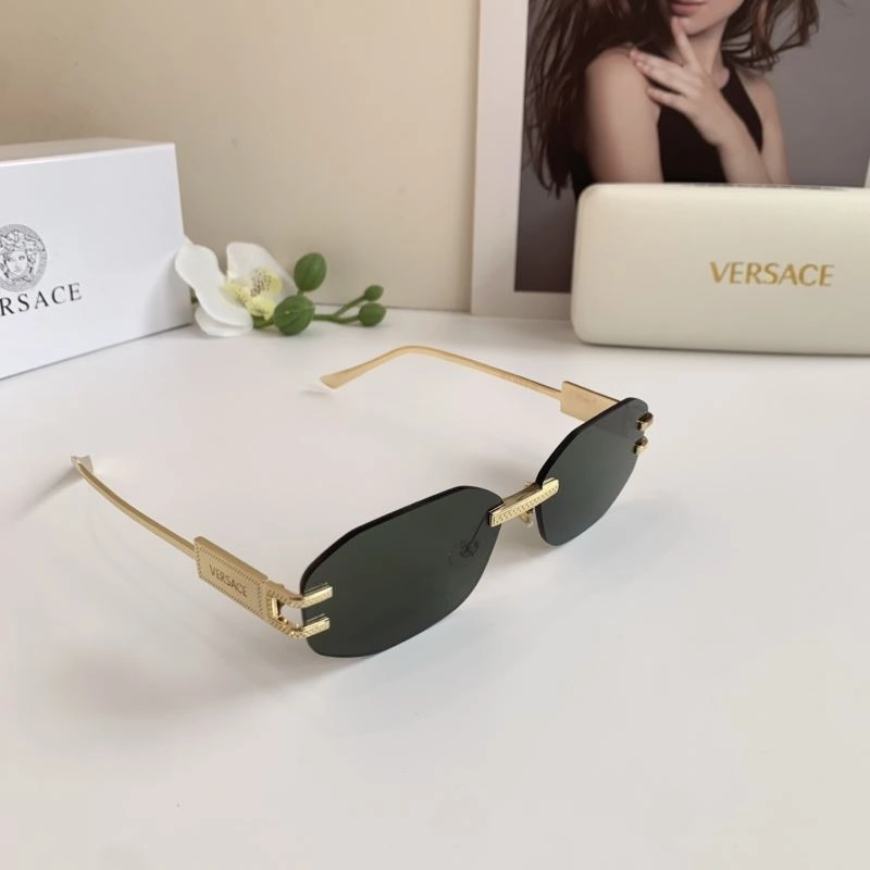 Lightweight Versace Sunglasses 282494