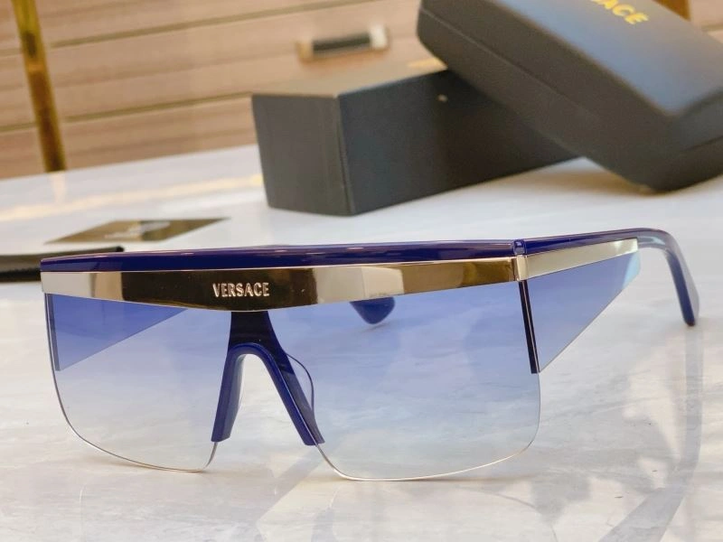 Versace Sunglasses RelaxedFit 282505
