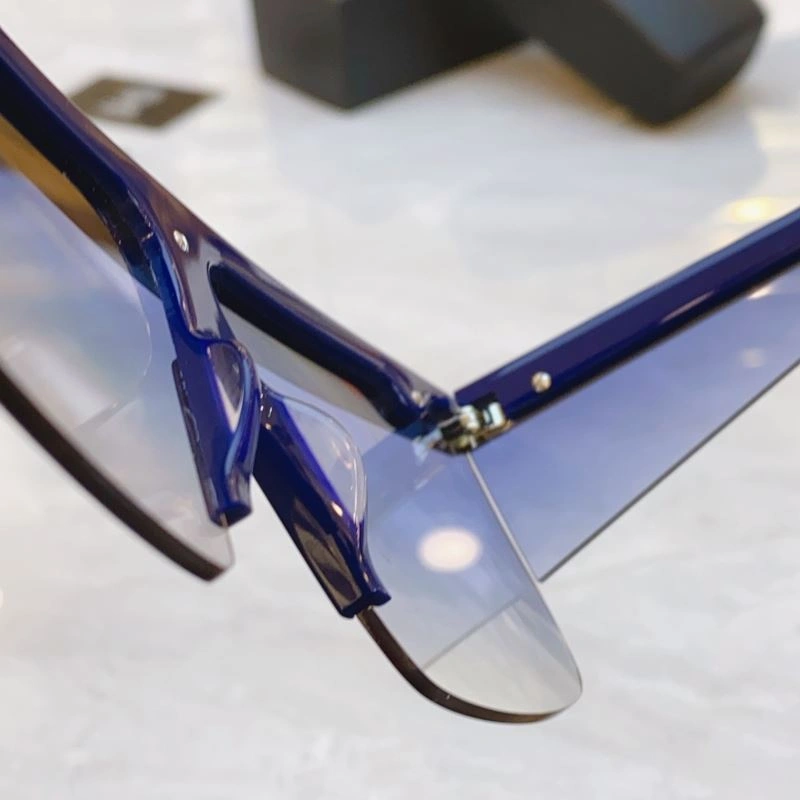 Versace Sunglasses RelaxedFit 282505
