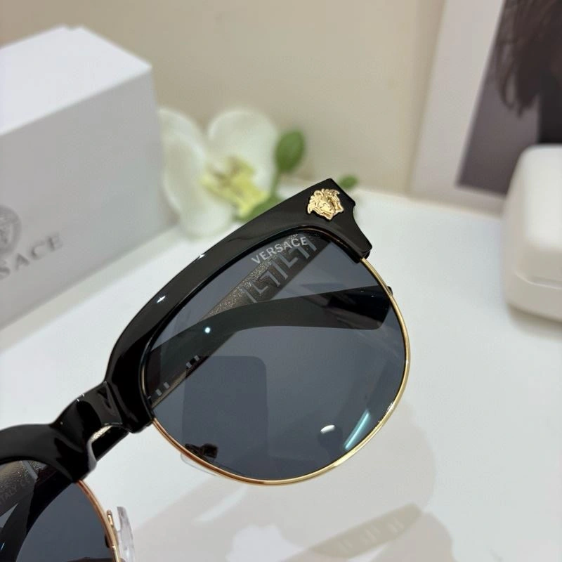 MoistureWicking Versace Sunglasses 282469