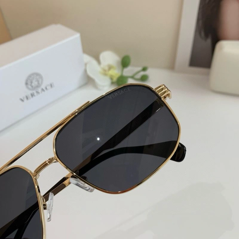Versatile Versace Sunglasses 282437
