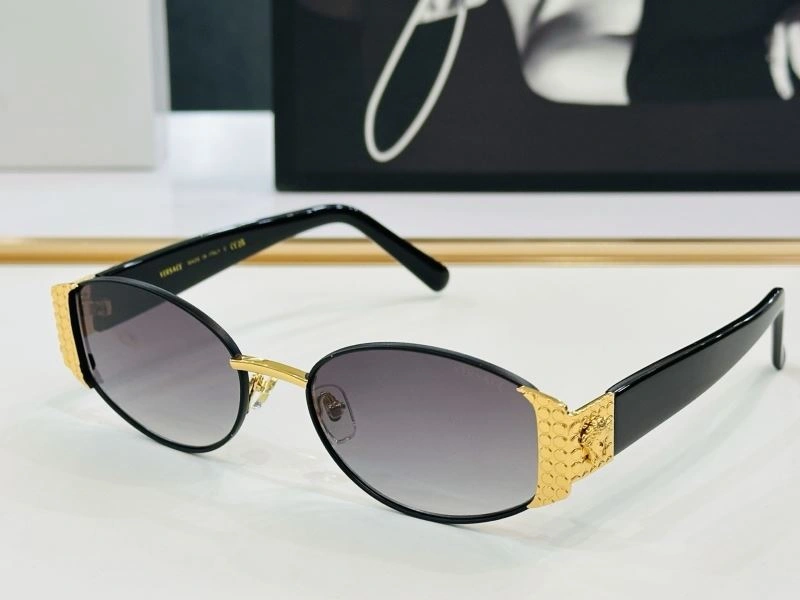 Seasonal Versace Sunglasses 282622