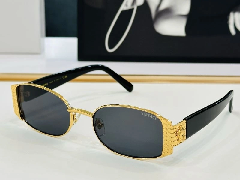 Versace Sunglasses Sporty 282607