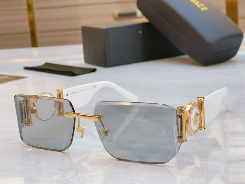 Bold Versace Sunglasses 282601