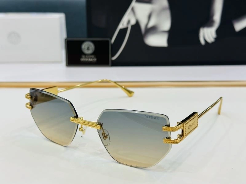 Seasonal Versace Sunglasses 282597