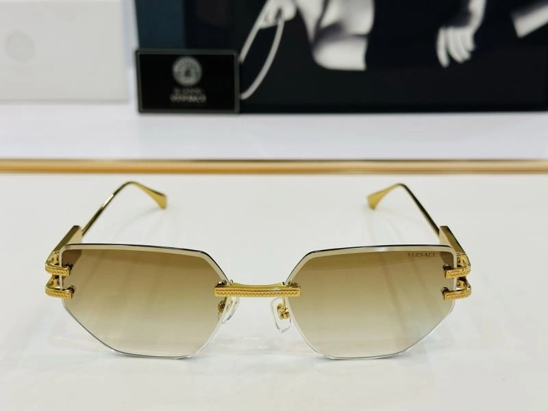 Seasonal Versace Sunglasses 282597