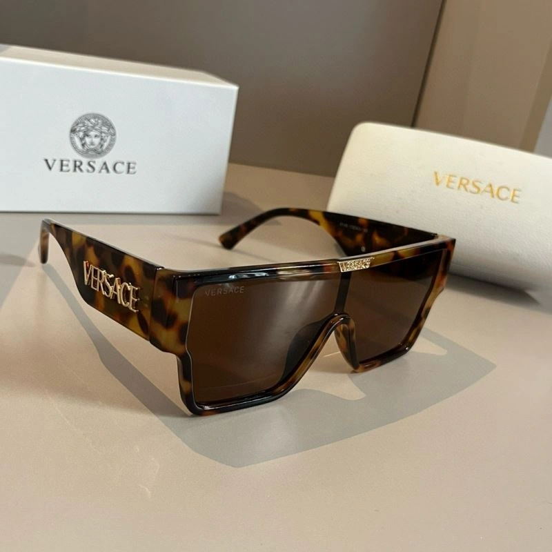 Lightweight Versace Sunglasses 282584
