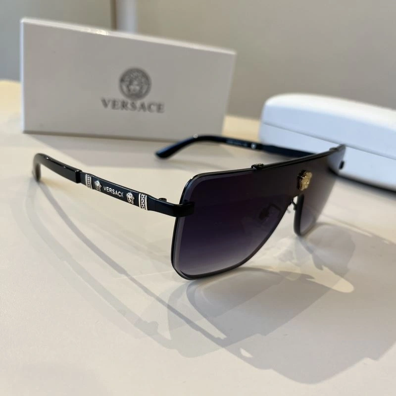 Versace Sunglasses Minimalist 282568