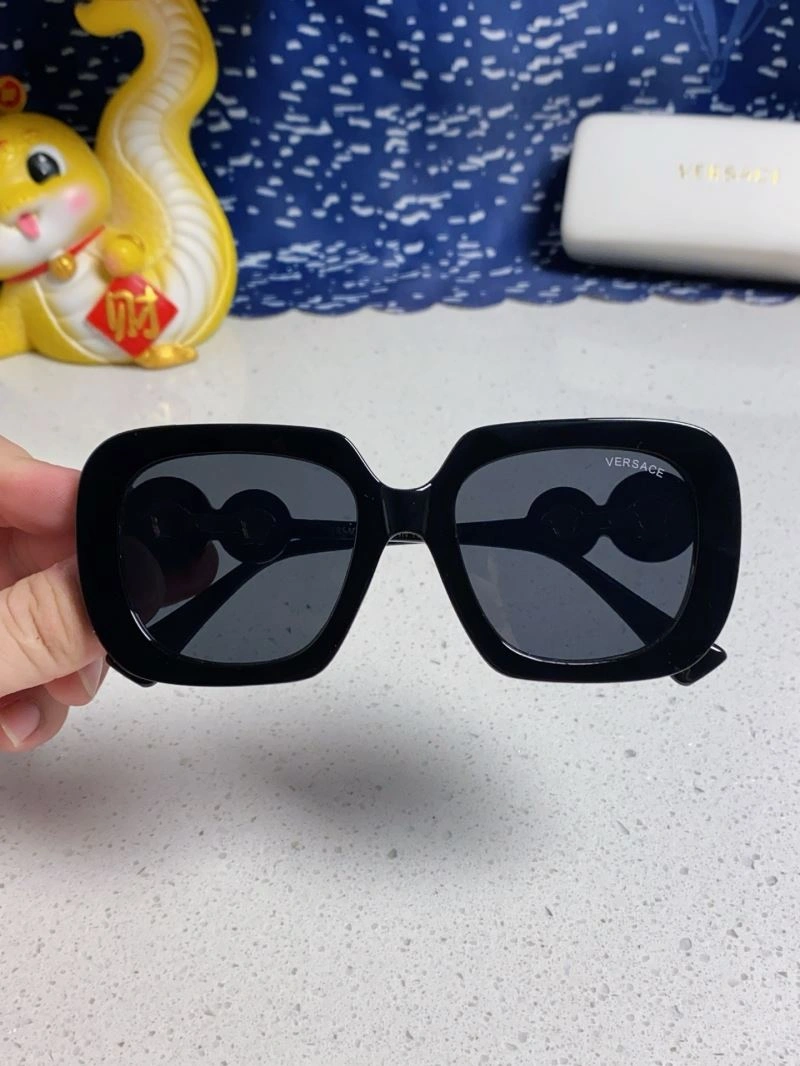 Versace Sunglasses Sleek 282578
