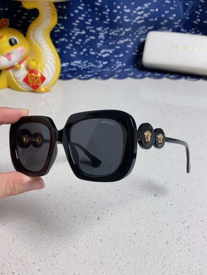 Versace Sunglasses Sleek 282578