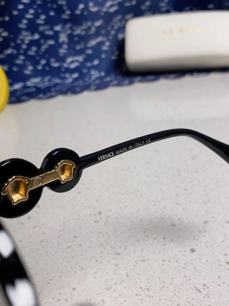 Versace Sunglasses Sleek 282578
