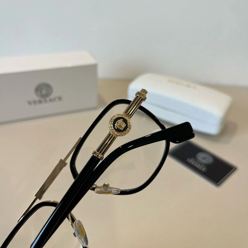 Elegant Versace Sunglasses 282566