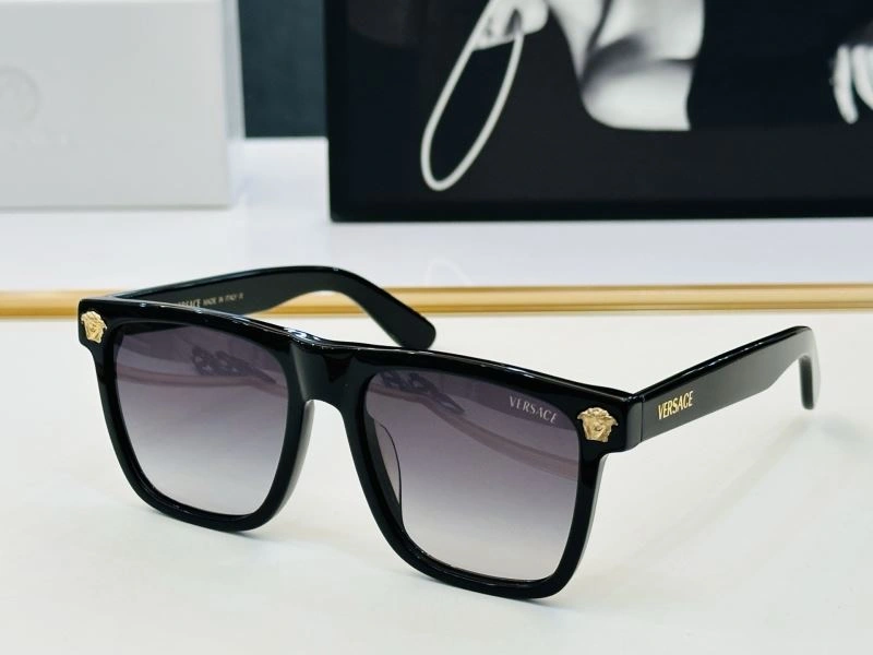Versatile Versace Sunglasses 282589