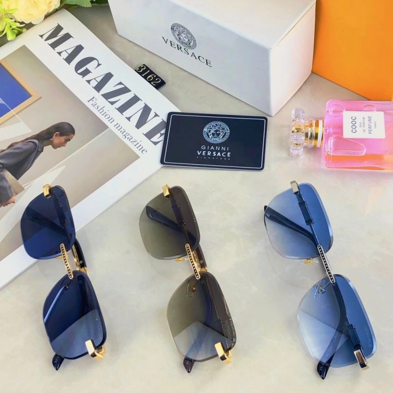Versace Sunglasses Refined 282582