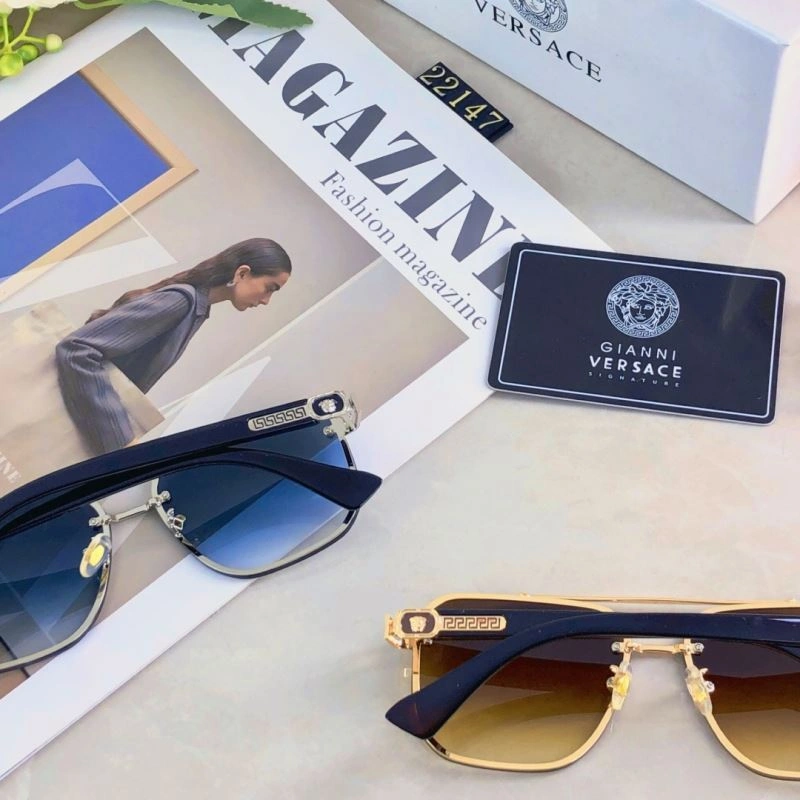 Versace Sunglasses FashionForward 282581