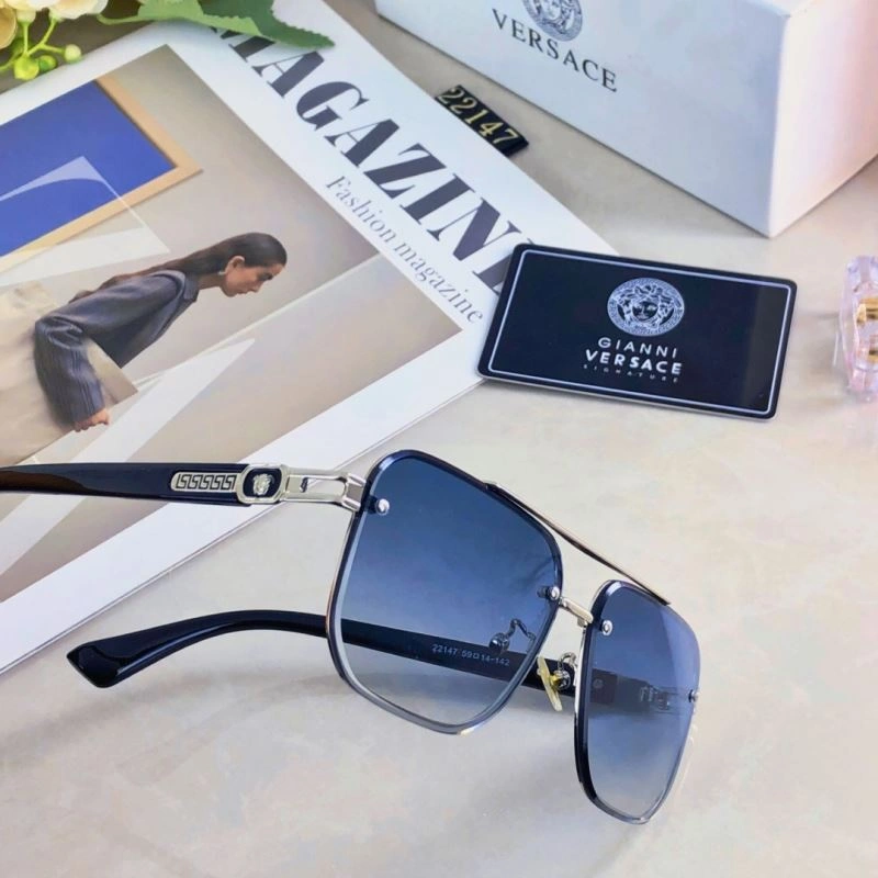 Versace Sunglasses FashionForward 282581
