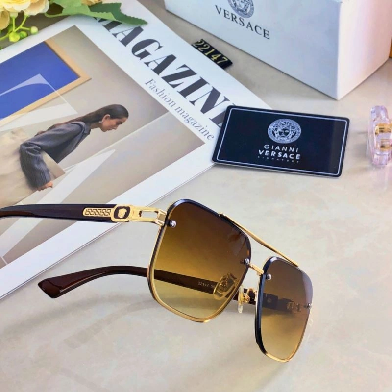 Versace Sunglasses FashionForward 282581