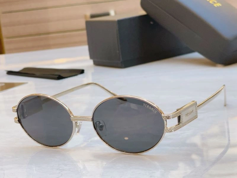 Versace Sunglasses Sporty 282588