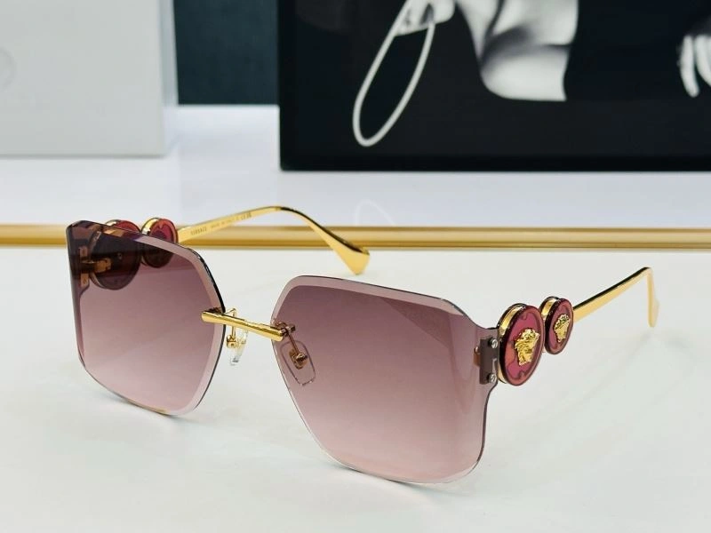 Minimalist Versace Sunglasses 282573