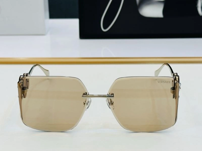 Minimalist Versace Sunglasses 282573