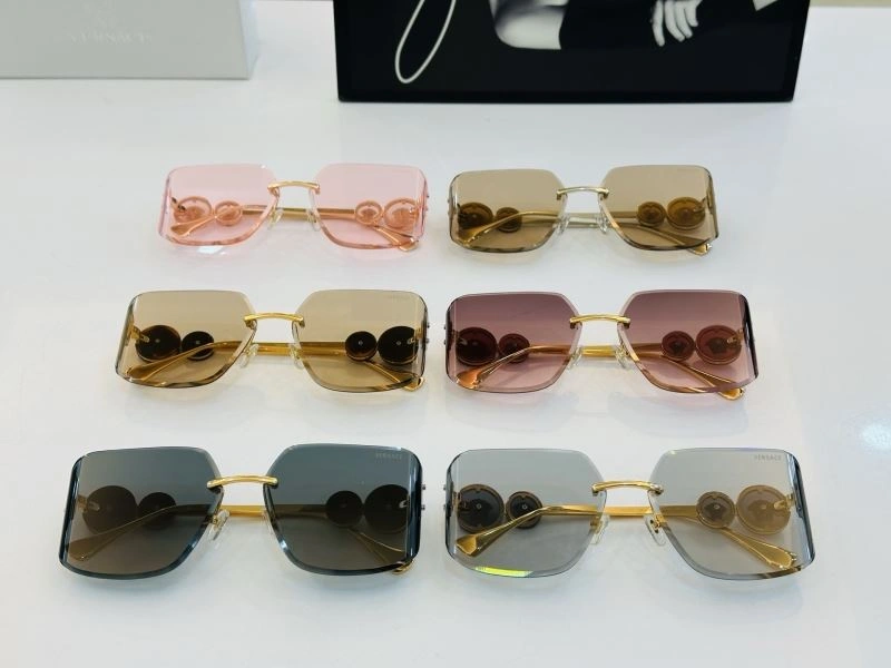 Minimalist Versace Sunglasses 282573