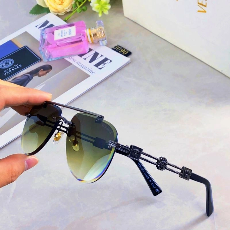 Versatile Versace Sunglasses 282570