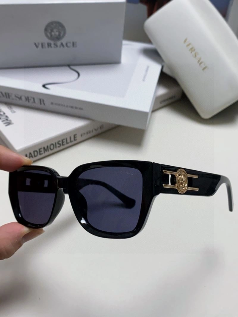 AllSeason Versace Sunglasses 282559