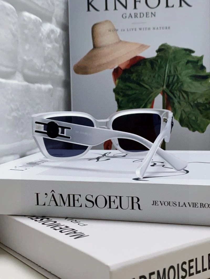 Youthful Versace Sunglasses 282557