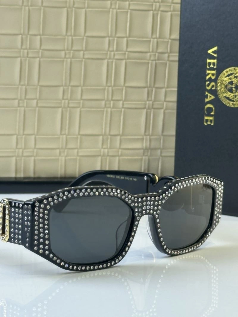 Modern Versace Sunglasses 282675