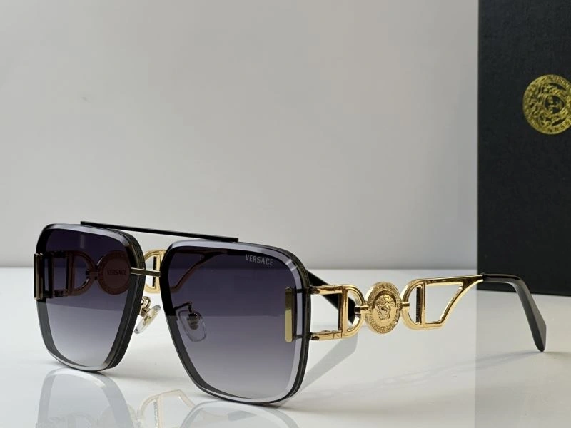 Refined Versace Sunglasses 282639