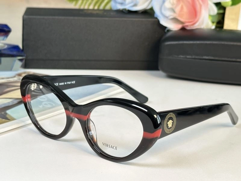 Lightweight Versace Sunglasses 282629