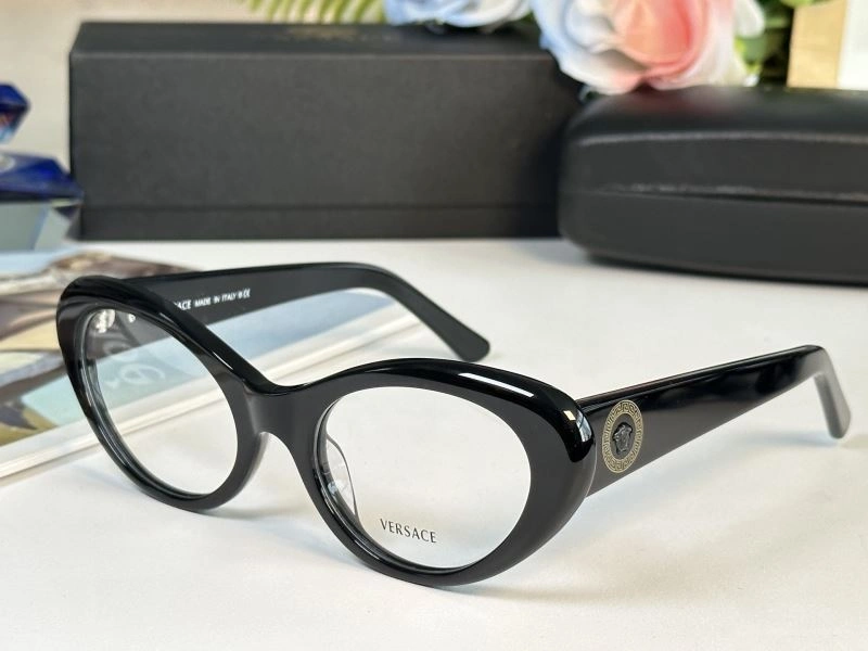 Lightweight Versace Sunglasses 282629