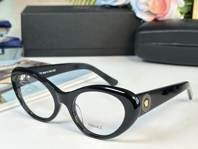 Lightweight Versace Sunglasses 282629