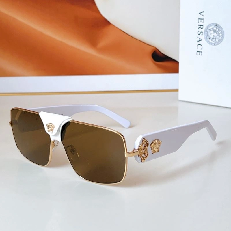 Lightweight Versace Sunglasses 282619