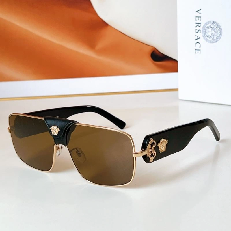 Lightweight Versace Sunglasses 282619