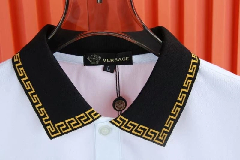 Versace T-Shirts WellDesigned 175163