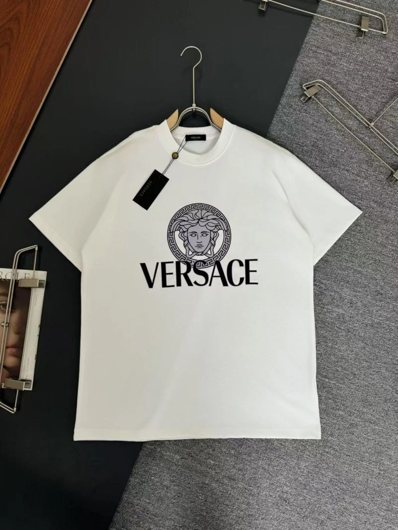 Chic Versace T-Shirts 175148