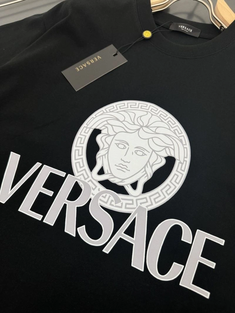 Chic Versace T-Shirts 175148